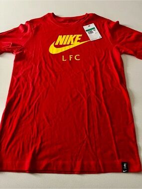 Nike Liverpool FC LFC Boys XL Red Soccer Tee NWT Youth XL